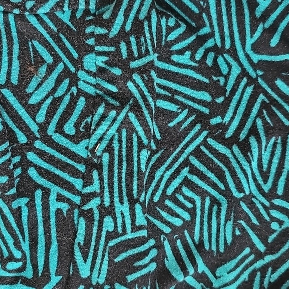 BUNDLE OF LU LA ROE LEGGINGS - Picture 2 of 9